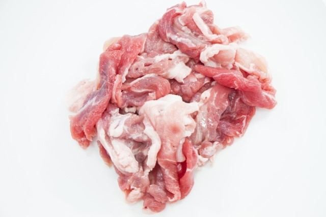 コラーゲンが豊富な食べ物の豚こま切れ肉です